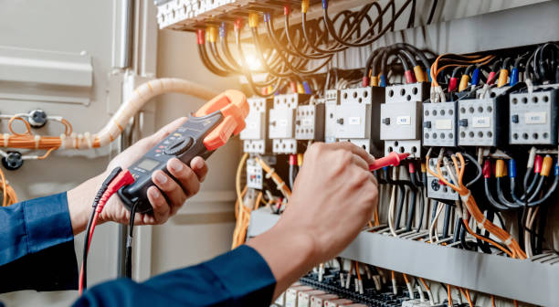 Best Local Electrician Companies  in Highland, KS
